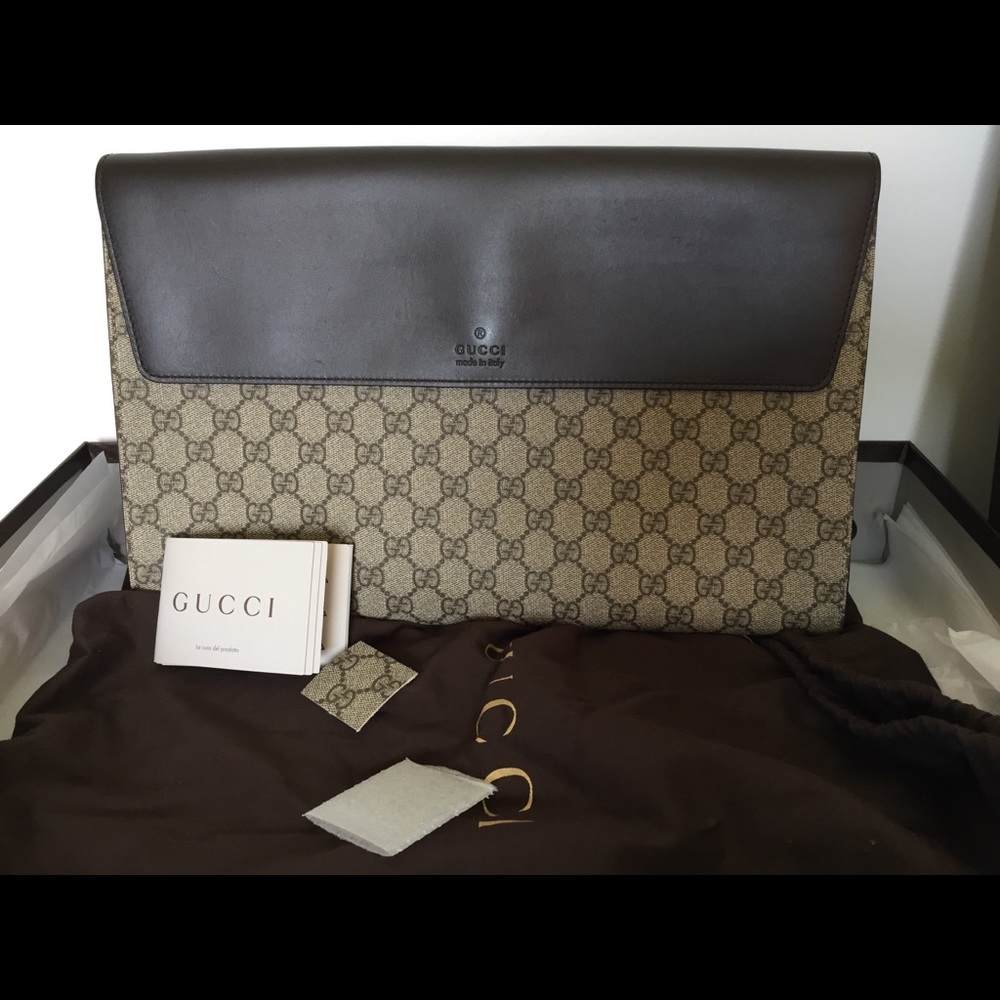MOVING SALE! NWT Gucci Portfolio GG Supreme Canvas